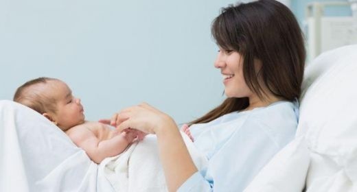 هدایای بی نظیر برای مادر و نوزاد  ( آشنایی با مراقبت‌ های ن
